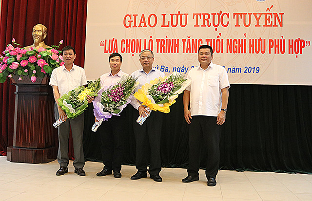 Giao lưu trực tuyến về tăng tuổi nghỉ hưu ảnh 2