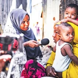 Nhóm phóng viên tự do tại Somalia thường phải làm việc theo nhóm để bảo vệ, hỗ trợ lẫn nhau. 