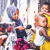 Nhóm phóng viên tự do tại Somalia thường phải làm việc theo nhóm để bảo vệ, hỗ trợ lẫn nhau. 