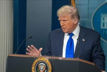 Tổng thống Mỹ Donald Trump phát biểu họp báo tại Nhà Trắng. (Ảnh: THX/TTXVN)