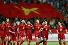 Đội tuyển bóng đá nữ Việt Nam trong niềm vui vô địch SEA Games 32. (Ảnh: TL)