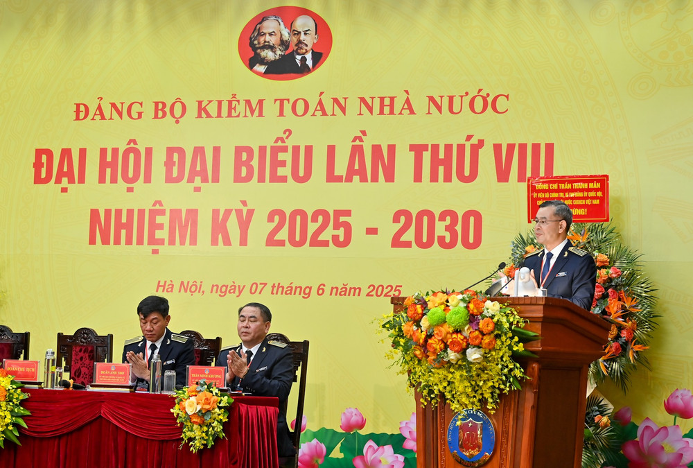 Bí thư Đảng ủy, Tổng Kiểm toán Nhà nước Ngô Văn Tuấn phát biểu khai mạc Đại hội. (Ảnh DUY LINH) bnd-5251.jpg