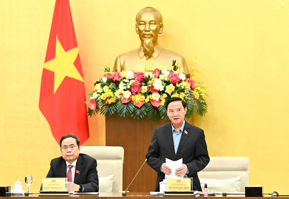 Phó Chủ tịch Quốc hội Nguyễn Khắc Định phát biểu kết luận phiên họp. (Ảnh: DUY LINH) pho-chu-tich-quoc-hoi-nguyen-khac-dinh-phat-bieu-ket-luan-phien-hop-anh-duy-linh.jpg