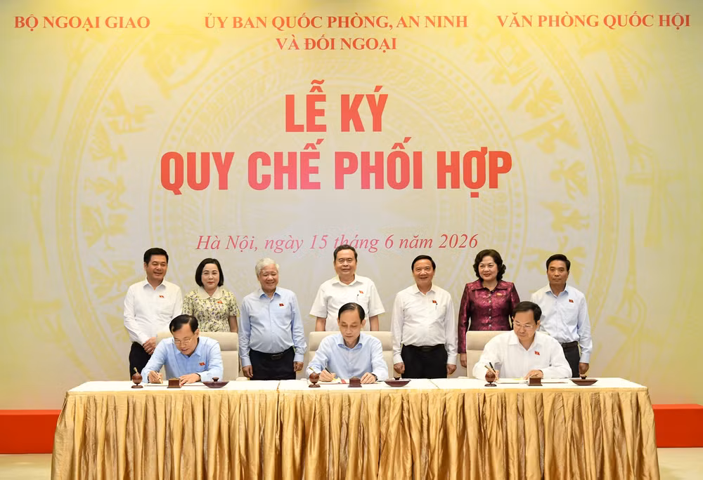 ctqh-chung-kien-le-ky-quy-che-phoi-hop2.jpg