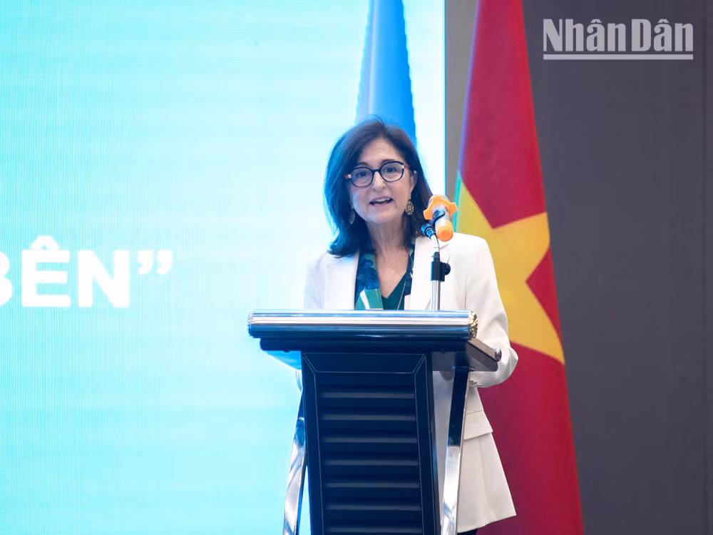 B&agrave; Giovanna Ceglie nhấn mạnh &yacute; nghĩa đặc biệt khi TPP quay trở lại Việt Nam. (Ảnh: MINH DUY)