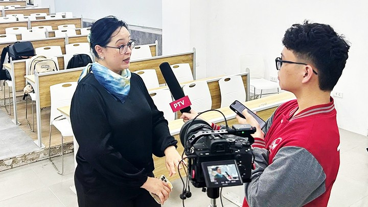 Giờ thực hành của sinh viên ngành Báo chí (Học viện Công nghệ Bưu chính Viễn thông). 31.jpg