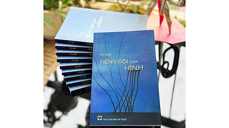 Cuốn sách “Tiếng dội của hình”. 141a.jpg