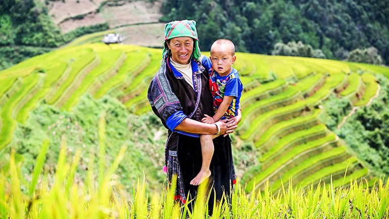 Đồng bào dân tộc nơi đây vẫn giữ được bản sắc văn hóa độc đáo. 43.jpg