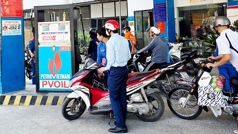 Bảo đảm lượng dự trữ xăng dầu quốc gia ở mức hợp lý giúp duy trì nguồn cung liên tục và ổn định. Ảnh: HẢI NAM 231.jpg