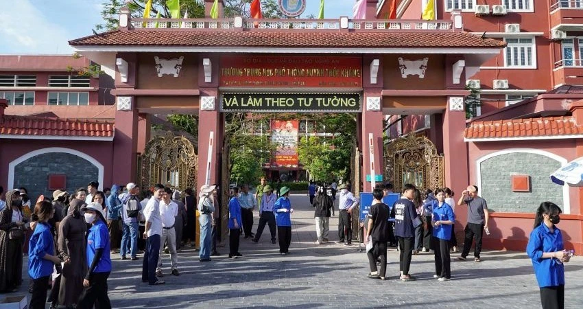 Tham dự kỳ thi năm nay, tỉnh Nghệ An có 39.130 thí sinh đăng ký dự thi vào 69 trường công lập trong toàn tỉnh.