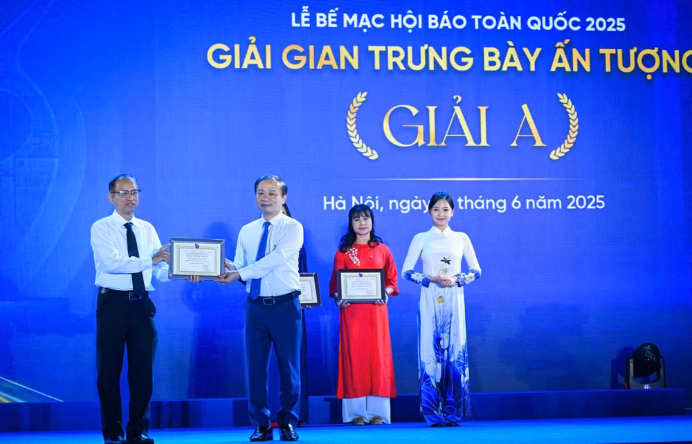 z6728041377825-ac8af82d6331ed9f90be790ed745be9f.jpg