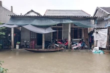 Nước các sông ở mức trên dưới báo động 2 với người Huế thì chưa phải lụt lớn, nhưng khá bất ngờ vì xảy ra giữa mùa hè.
