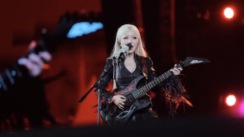 Phùng Khánh Linh là một trong những ca - nhạc sĩ trẻ nổi bật của nhạc Việt đương đại. (Ảnh: BIN LEO)