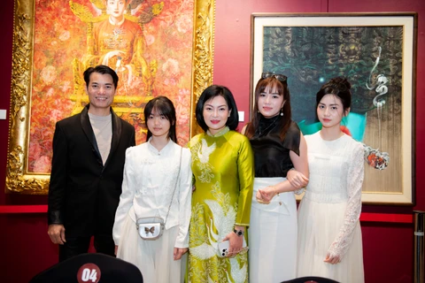 Phiên đấu giá được đánh giá là khá thành công khi hầu hết tranh của các họa sĩ đều được bán với mức giá cao.