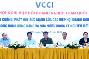 Đoàn Chủ tịch điều hành Hội nghị Hiệp hội Doanh nghiệp toàn quốc 2026.