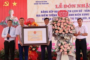 Lễ đón nhận Bằng xếp hạng Di tích lịch sử-văn hóa cấp tỉnh Địa điểm tưởng niệm Thanh niên xung phong ga Núi Gôi.