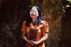 Nhà thơ Vân Anh.