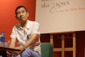 Họa sĩ Lê Thiết Cương.
