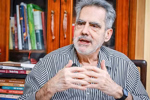 PGS, TS Frank Proschan.