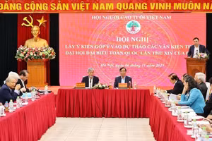 Hội Người cao tuổi Việt Nam tổ chức Hội nghị lấy ý kiến góp ý vào Dự thảo các văn kiện trình Đại hội XIV của Đảng. Ảnh | TTXVN