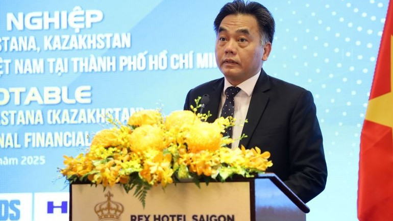Phó Chủ tịch Ủy ban nhân dân Thành phố Hồ Chí Minh Nguyễn Lộc Hà phát biểu. h1-ban-tron-nguyen-loc-ha.jpg