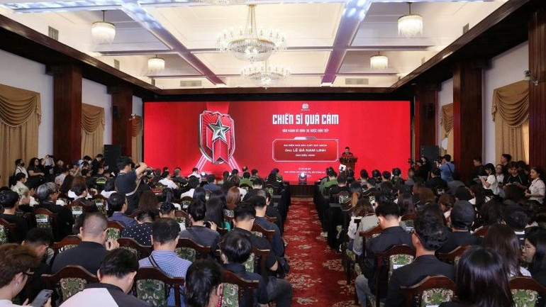 Quang cảnh buổi họp báo. h1-chien-si-qua-cam.jpg
