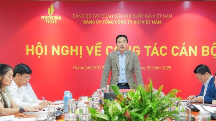Triển khai công tác cán bộ trên nguyên tắc: “Mục tiêu nào thì chiến lược đó, chiến lược nào thì giải pháp đó; giải pháp nào thì con người đó” 3-cong-tac-can-bo-1.jpg