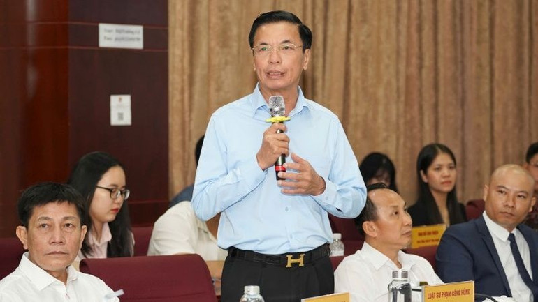 Luật sư Phạm Công Hùng, nguyên Thẩm phán Tòa án Nhân dân tối cao. h4-toa-dam.jpg