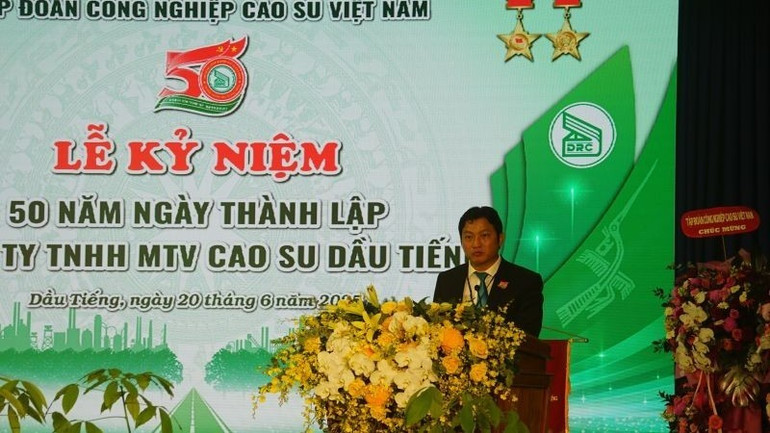 Ông Nguyễn Đức Hiền, Tổng Giám đốc Công ty Cao-su Dầu Tiếng. h5-dau-tieng-50-nam.jpg