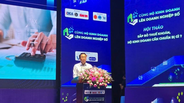 Ông Mai Sơn , Phó Cục Trưởng Cục Thuế phát biểu. (Ảnh: ANH THY) h4-hoi-thao-thue-tt.jpg