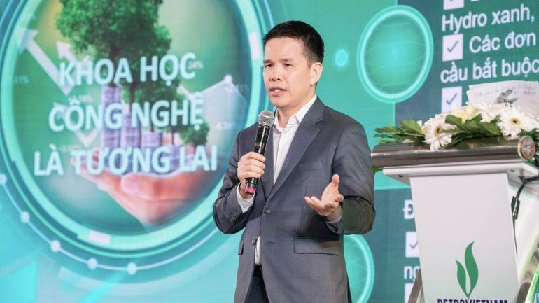 Ông Phạm Văn Phong, Tổng Giám đốc PV GAS phát biểu tại hội nghị. h3-pvgas-sang-kien.jpg
