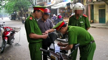 Trưởng Công an xã được phạt đến 50% mức tiền phạt tối đa, tịch thu phương tiện vi phạm hành chính