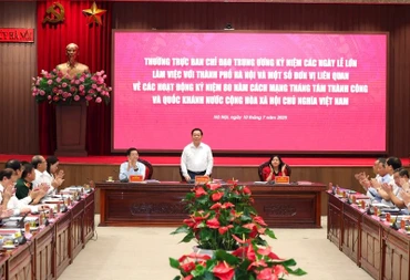Quang cảnh hội nghị sáng 10/7.