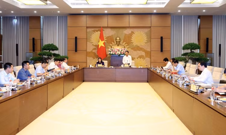 Toàn cảnh cuộc làm việc. 