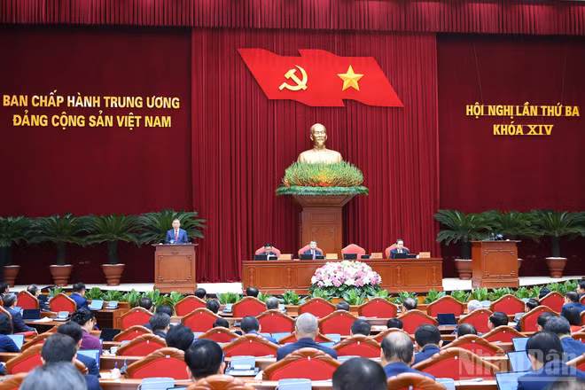 Hội nghị lần thứ ba Ban Chấp hành Trung ương Đảng Cộng sản Việt Nam khóa XIV. (Ảnh: ĐĂNG KHOA)
