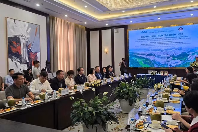 Quang cảnh lễ ký kết. (Ảnh: Quang Thọ)