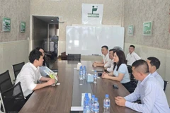 Đoàn công tác PVCFC làm việc với Forward.