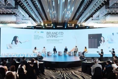 Các diễn giả chia sẻ nhiều góc nhìn giá trị tại Branded Living Summit 2025.