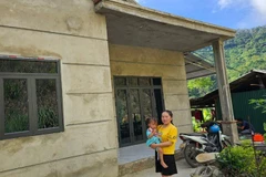 Hộ dân tộc thiểu số ở xã Nhi Sơn, tỉnh Thanh Hóa nỗ lực vượt khó, sớm xây dựng được ngôi nhà kiên cố trị giá 300 triệu đồng.