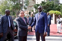 Chủ tịch Quốc hội Senegal Malick Ndiaye đón Chủ tịch Quốc hội Trần Thanh Mẫn thăm chính thức Cộng hòa Senegal. (Ảnh: Doãn Tấn/TTXVN)