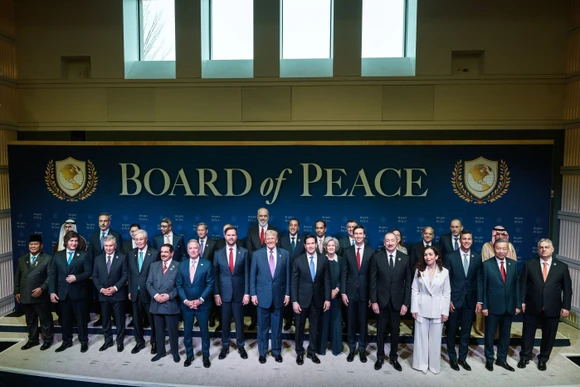 Tổng Bí thư Tô Lâm và các trưởng đoàn dự phiên khai mạc Hội đồng Hòa bình về Gaza. (Ảnh: TTXVN)