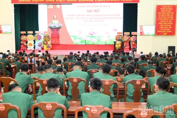 Quang cảnh buổi họp mặt.