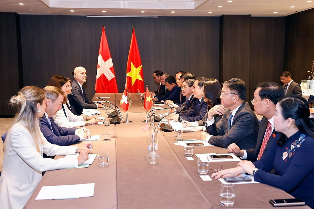 Chủ tịch Quốc hội Trần Thanh Mẫn hội kiến Chủ tịch Hạ viện Thụy Sĩ Maja Riniker. (Ảnh: TTXVN) vna-potal-chu-tich-quoc-hoi-tran-thanh-man-hoi-kien-chu-tich-ha-vien-thuy-si-maja-riniker-8178211.jpg