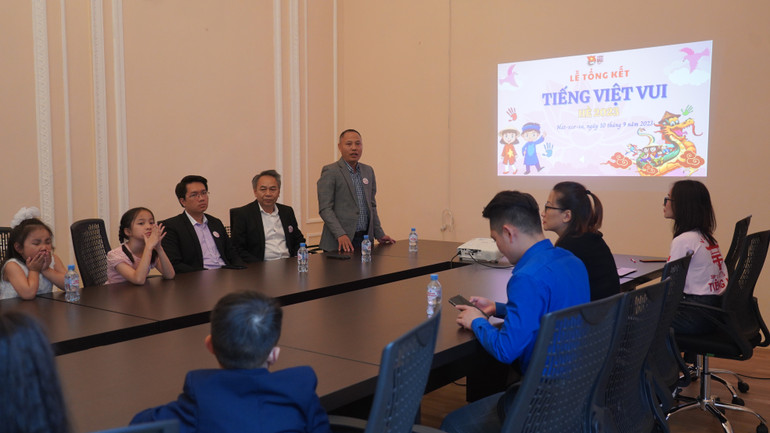 Ông Nguyễn Hải Đăng (đứng), Phó Bí thư Đảng ủy Việt Nam tại LB Nga phát biểu tại sự kiện. (Ảnh: XUÂN HƯNG) Ông Nguyễn Hải Đăng (đứng), Phó Bí thư Đảng ủy Việt Nam tại LB Nga phát biểu tại sự kiện. (Ảnh: XUÂN HƯNG)