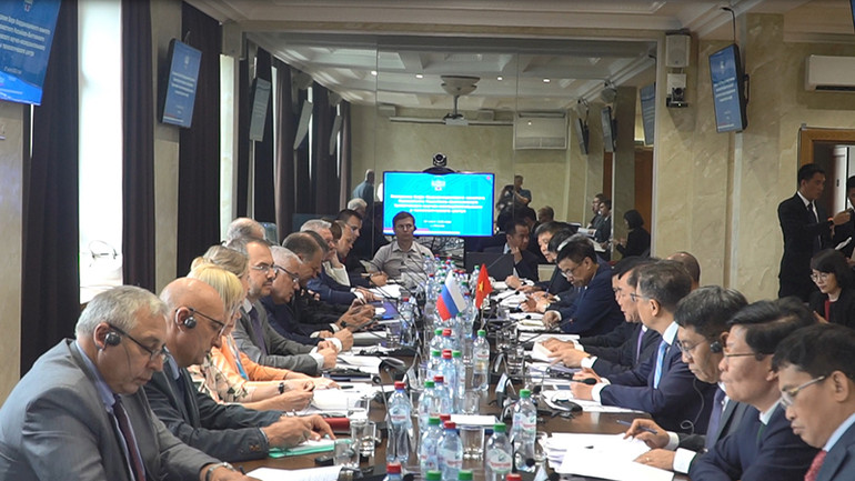 Phiên họp Thường trực Ủy ban Phối hợp liên Chính phủ về Trung tâm Nhiệt đới Việt-Nga. (Ảnh: Xuân Hưng)