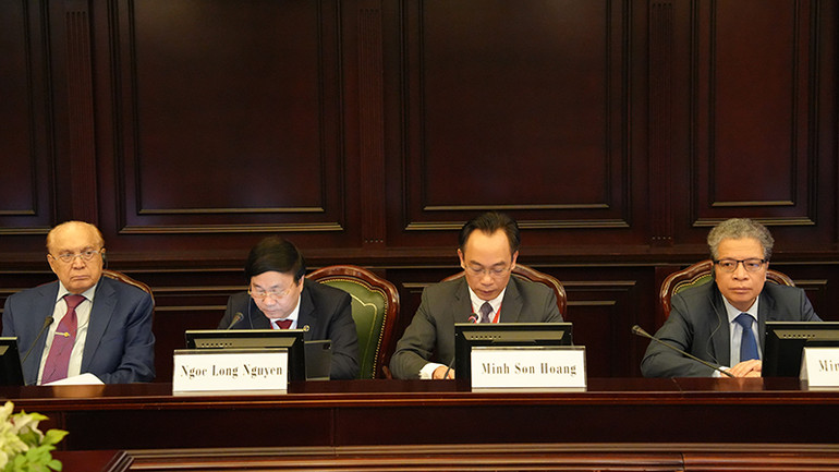 Thứ trưởng Giáo dục và Đào tạo Việt Nam Hoàng Minh Sơn phát biểu. (Ảnh: XUÂN HƯNG)