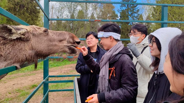 Đây thật sự là trải nghiệm tuyệt vời đối với các bạn trẻ. Đây thật sự là trải nghiệm tuyệt vời đối với các bạn trẻ.