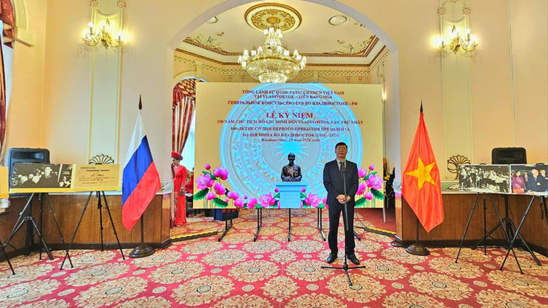 Tổng Lãnh sự Việt Nam tại Vladivostok Nguyễn Đăng Hiền phát biểu.