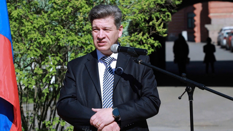 Giáo sư, Tiến sĩ Khoa học Vladimir Kolotov phát biểu tại sự kiện.