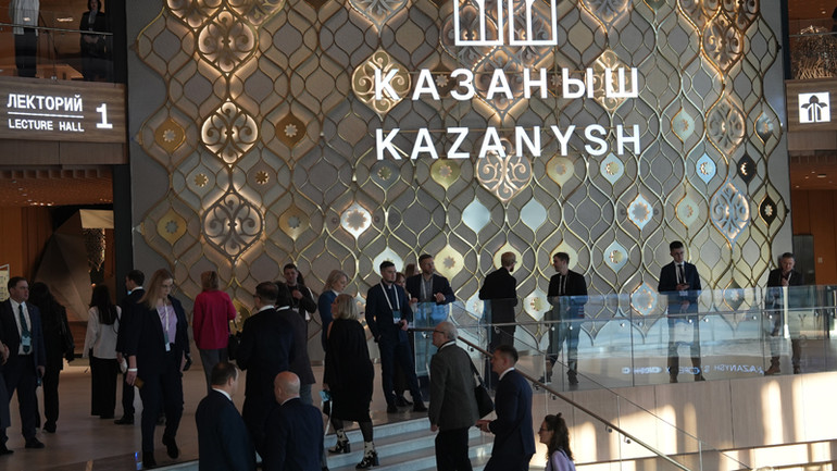 ; Diễn đàn có chủ đề “Sự thống nhất đa dạng”. (Ảnh: XUÂN HƯNG) ; Diễn đàn có chủ đề “Sự thống nhất đa dạng”. (Ảnh: XUÂN HƯNG)